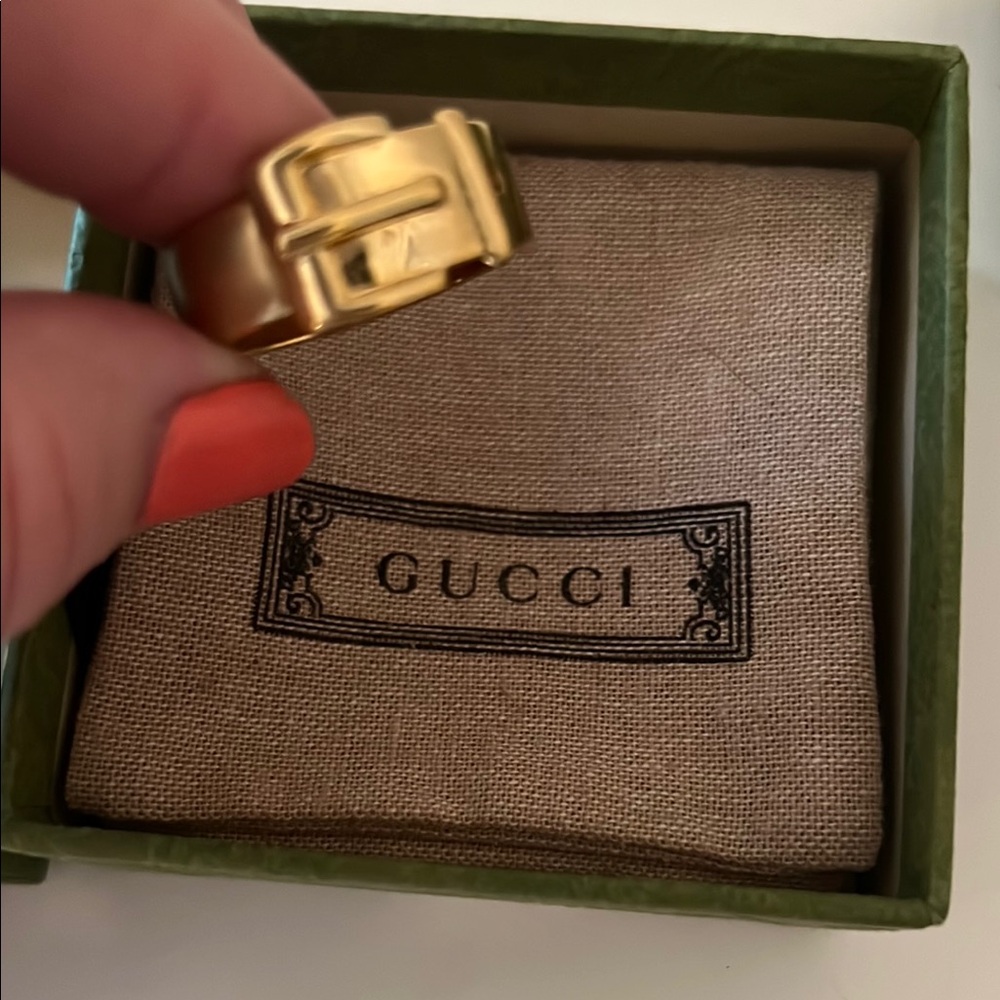 Gucci Gold Scarf Ring - Picture 2 of 4